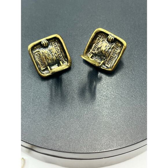 Heidi Daus Vintage Black Enamel Sparkling Yellow Crystal Center Clip On Earrings - Picture 8 of 9